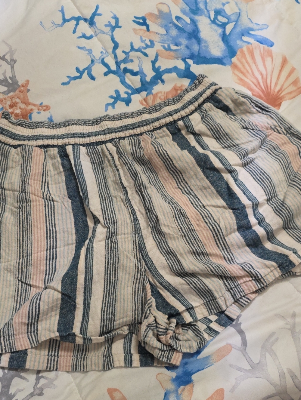 Universal Thread Striped High-Waist Shorts in Blue and Pink